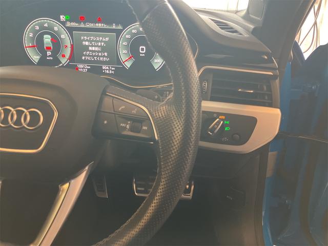 ステアリングにはパドルシフトも装備され直感操作が可能です