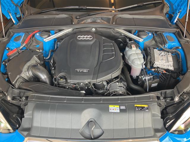 最高出力：２４９ｐｓ（１８３ｋＷ）／５０００〜６０００ｒｐｍ　最大トルク：３７．７ｋｇ・ｍ（３７０Ｎ・ｍ）／１６００〜４５００ｒｐｍ　直列４気筒ＤＯＨＣ１６バルブＩＣターボ＋モーター