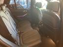 リアシートの革の状態も良く綺麗です。