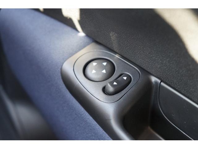 １．２　カルト　弊社デモカー使用　７インチＵｃｏｎｎｅｃｔ　Ｂｌｕｅｔｏｏｔｈ・ＵＳＢ　ＡｐｐｌｅＣａｒＰｌａｙ・ＡｎｄｒｏｉｄＡｕｔｏ使用可能　純正ドラレコ　純正ＥＴＣ付　認定中古車(26枚目)