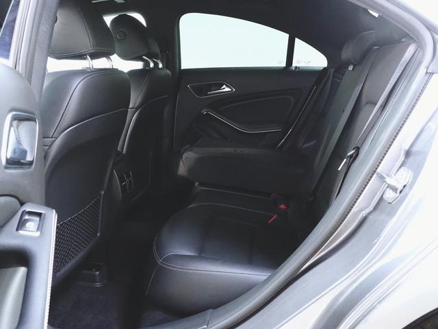 ＣＬＡクラス ＣＬＡ２２０　４マチック　レーダーセーフティーパッケージ　Ｂｌｕｅｔｏｏｔｈ接続　ＣＤ　ＤＶＤ再生　ＥＴＣ　ＬＥＤヘッドライト　ＴＶ　アイドリングストップ　クルーズコントロール　シートヒーター　トランクスルー　ナビ（32枚目）