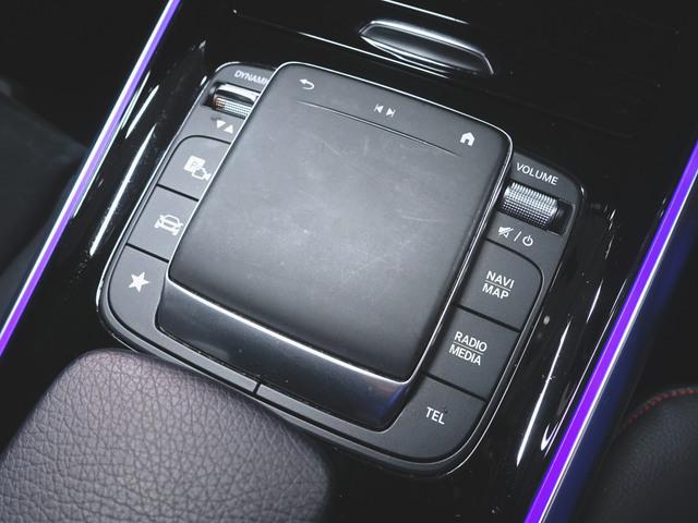 ＧＬＡクラス ＧＬＡ１８０　ＡＭＧラインパッケージ　Ｂｌｕｅｔｏｏｔｈ接続　ＥＴＣ　ＬＥＤヘッドライト　ＴＶ　アイドリングストップ　クルーズコントロール　コネクテッド機能　サイドカメラ　サンルーフ・ガラスルーフ　シートヒーター　トランクスルー　ナビ（20枚目）