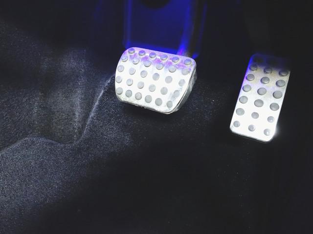 EQB EQB250 AMGラインパッケージ 3列シート AMGライン Bluetooth接続 ETC LEDヘッドライト TV アイドリングストップ クルーズコントロール コネクテッド機能 サイドカメラ シートヒーター(9枚目)