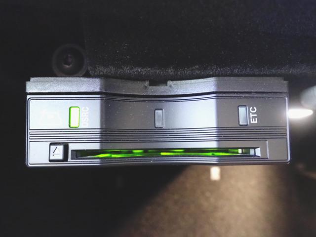 ＣＬＳクラス ＣＬＳ４５０　４マチック　エクスクルーシブパッケージ　Ｂｌｕｅｔｏｏｔｈ接続　ＥＴＣ　ＬＥＤヘッドライト　ＴＶ　アイドリングストップ　クルーズコントロール　コネクテッド機能　サイドカメラ　サンルーフ・ガラスルーフ（10枚目）