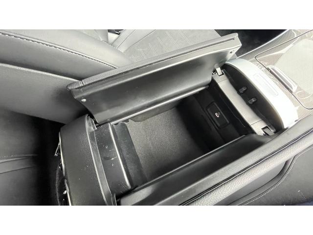 Cクラス C220dアバンギャルド AMGラインパッケージ レーダーセーフティ ナビゲーション ディーゼルターボ AMGライン セーフティビジョン 360°カメラシステム LEDライト アンビエントライト Bluetooth接続 USB入力端子 ETC車載器(14枚目)