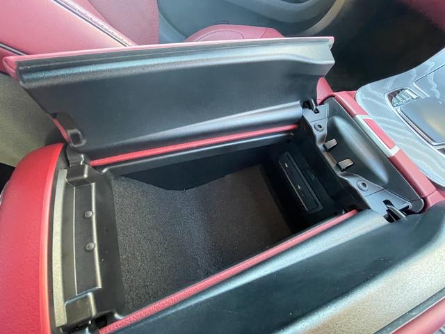 ＣＬＳクラス ＣＬＳ２２０ｄ　スポーツ　エクスクルーシブパッケージ　エクスクルーシブパッケージ　Ｂｕｒｍｅｓｔｅｒサラウンドサウンドシステム　ＡＩＲ　ＢＯＤＹ　ＣＯＮＴＲＯＬサスペンション　ガラススライディングルーフ　シートベンチレーター（前席）ドライブレコーダー前後（21枚目）