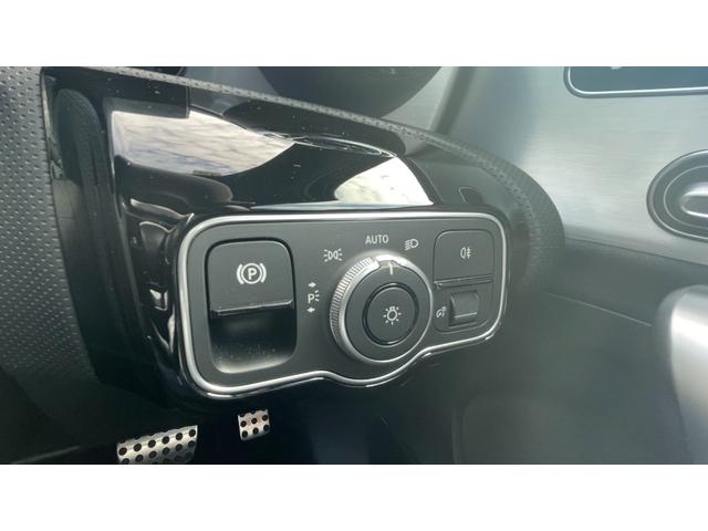 Ａクラス Ａ４５　Ｓ　４マチック＋　アドバンスドＰ　ＡＭＧパフォーマンスＰ　３６０°カメラ　パノラミックＳＲ　ヘッドアップディスプレイ　ＭＢＵＸインテリア・アシスタント　ブランドロゴプロジェクター　マルチビームＬＥＤヘッドライト　４ＷＤ（11枚目）