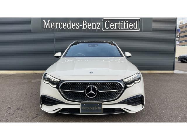 Eクラスステーションワゴン E220dステションワゴンアバギャルドAMGラインP アドバンスドP レザーエクスクルーシブP AMGラインP デジタルインテリアP パノラミックSR MBUXスーパースクリーン 3Dコックピットディスプレイ アダプティブハイビームアシストプラス(2枚目)