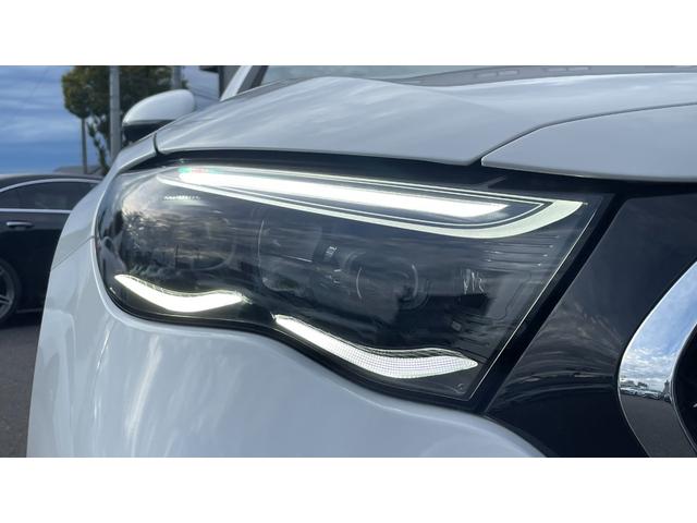 Eクラスステーションワゴン E220dステションワゴンアバギャルドAMGラインP アドバンスドP レザーエクスクルーシブP AMGラインP デジタルインテリアP パノラミックSR MBUXスーパースクリーン 3Dコックピットディスプレイ アダプティブハイビームアシストプラス(31枚目)