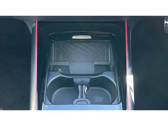 Bクラス B180 AMGラインパッケージ アドバンスドP AMGラインP 360°カメラ マルチビームLEDヘッドライト パノラミックSR ヘッドアップディスプレイ メモリー付パワーシート シートヒーター Bluetooth接続 ETC車載器(15枚目)
