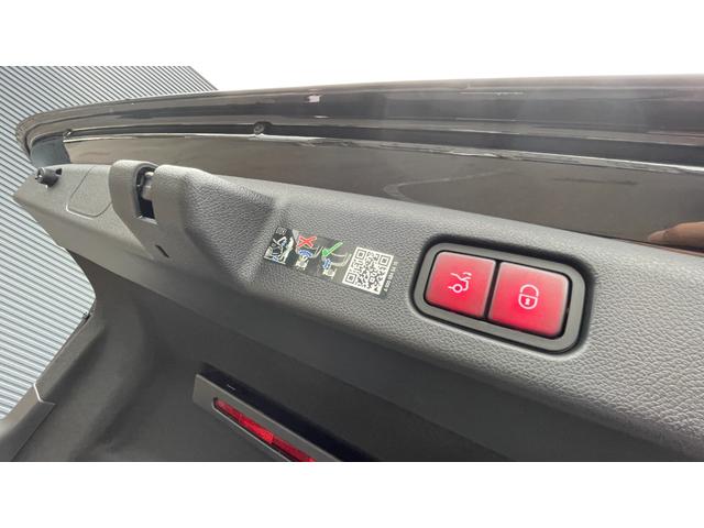 Eクラス E200 アバンギャルド AMGラインパッケージ アドバンスドP レザーエクスクルーシブP AMGラインP デジタルインテリアP パノラミックSR MBUXスーパースクリーン Burmester4Dサラウンドサウンドシステム 本革シート ETC車載器(30枚目)