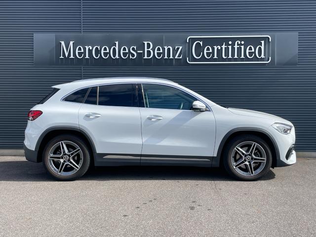 GLAクラス GLA200d 4マチック AMGライン AMGレザーパッケージ ナビゲーションパッケージ マルチビームLED マルチカラーアンビエントライト テレビ機能(12セグ/ワンセグ自動切替)アクティブレーンチェンジアシスト 自動再発進機能(3枚目)