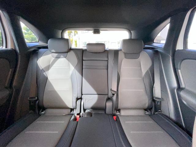 GLAクラス GLA200d 4マチック AMGライン AMGレザーパッケージ ナビゲーションパッケージ マルチビームLED マルチカラーアンビエントライト テレビ機能(12セグ/ワンセグ自動切替)アクティブレーンチェンジアシスト 自動再発進機能(7枚目)