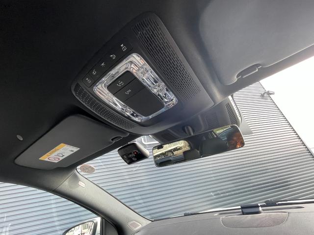 GLAクラス GLA200d 4マチック AMGライン AMGレザーパッケージ ナビゲーションパッケージ マルチビームLED マルチカラーアンビエントライト テレビ機能(12セグ/ワンセグ自動切替)アクティブレーンチェンジアシスト 自動再発進機能(17枚目)