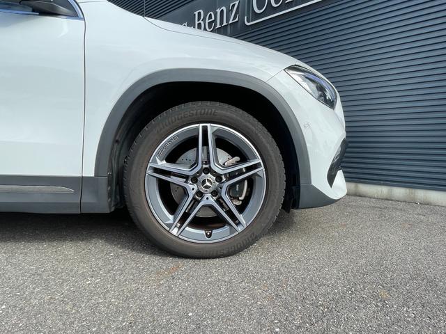 GLAクラス GLA200d 4マチック AMGライン AMGレザーパッケージ ナビゲーションパッケージ マルチビームLED マルチカラーアンビエントライト テレビ機能(12セグ/ワンセグ自動切替)アクティブレーンチェンジアシスト 自動再発進機能(32枚目)