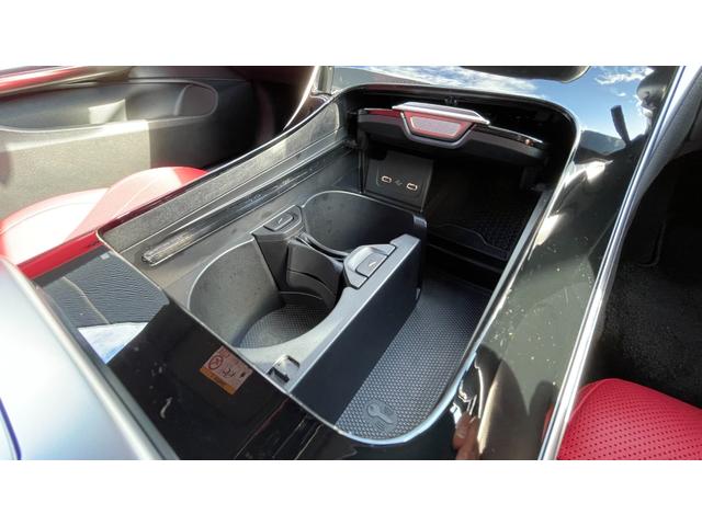 CLE CLE200 クーペ スポーツ レザーエクスクルーシブP ドライバーズP 本革シート 20インチアルミホイール シートヒーター シートベンチレーター 360°カメラ ヘッドアップディスプレイ Bluetooth接続 ETC車載器(11枚目)