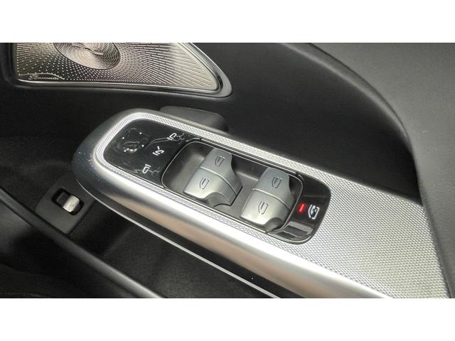 Eクラス E220d アバンギャルド AMGラインパッケージ AMGラインP アドバンスドP ヘッドアップディスプレイ デジタルライト アダプティブハイビームアシストプラス アンビエントライト Bluetooth接続 ETC車載器 USB入力端(13枚目)