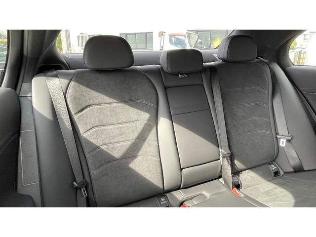 Eクラス E220d アバンギャルド AMGラインパッケージ AMGラインP アドバンスドP ヘッドアップディスプレイ デジタルライト アダプティブハイビームアシストプラス アンビエントライト Bluetooth接続 ETC車載器 USB入力端(21枚目)