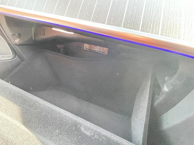 GLC GLC220d 4マチック ドライバーズパッケージ AMGラインパッケージ・AMGレザーエクスクルーシブパッケージ・パノラミックスライディングルーフ・BurmesterRサラウンドサウンドシステム・サウンドパーソナライゼーション機能・シートヒーター前後(19枚目)