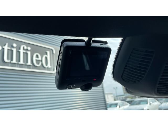 GLC GLC220d 4MクペドライバズP+AMGラインP パノラミックスライディングルーフ・純正ドライブレコーダー前後・シートヒーター前後・リア・アクスルステアリング・AIRMATICサスペンション・本革巻スポーツステアリング・レザーARTICO(17枚目)