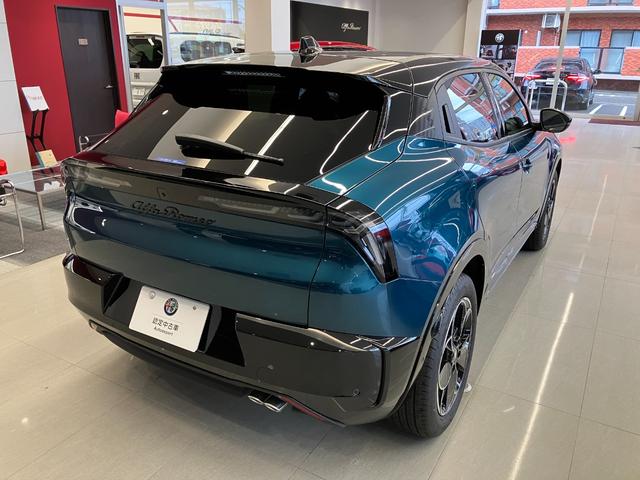 ジュニア イブリダ　プレミアム　ツートンボディカラー　マッサージ機能付き運転席パワーシート　ｕｃｃｏｎｅｃｔ　ＡｐｐｌｅＣａｒｐｌａｙ　ＡｎｄｒｏｉｄＡｕｔｏ　アダプティブクルーズコントロール　ＤＮＡモードセレクター　バックカメラ（8枚目）