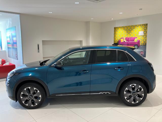 ６００ハイブリッド ラ　プリマ　ＡｐｐｌｅＣａｒＰｌａｙ＆ＡｎｄｒｏｉｄＡｕｔｏ対応　アダプティブクルーズコントロール　マッサージ機能付きパワーシート　シートヒーター　パワーバックドア　ブラインドスポットモニター（5枚目）