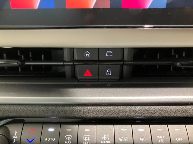 ６００ハイブリッド ラ　プリマ　ＡｐｐｌｅＣａｒＰｌａｙ＆ＡｎｄｒｏｉｄＡｕｔｏ対応　アダプティブクルーズコントロール　マッサージ機能付きパワーシート　シートヒーター　パワーバックドア　ブラインドスポットモニター（25枚目）