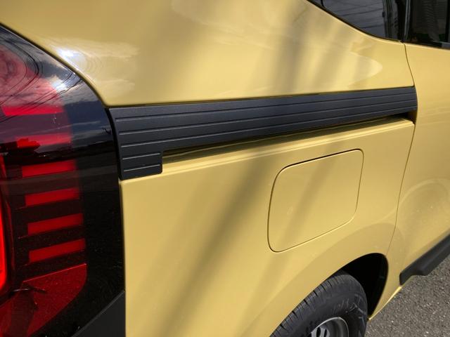カングー クレアティフ　新車保証継承　デモカーＵＰ　ブラックバンパー　ホイールセンターキャップ　ドアサイドブラックモール（27枚目）