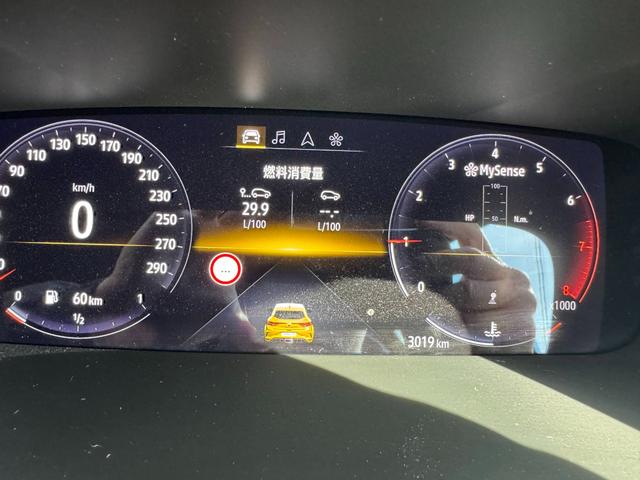 メガーヌ R.S.ウルティム 世界限定1976台 最終モデル(26枚目)