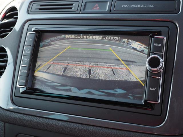TSIブルーモーションテクノロジー ワンオーナー 禁煙車 純正ナビ フルセグTV Bカメラ コーナーセンサー クルーズコントロール 左右独立温度調整オートエアコン アイドリングSTOP Bluetooth接続 純正17インチAW ETC(10枚目)