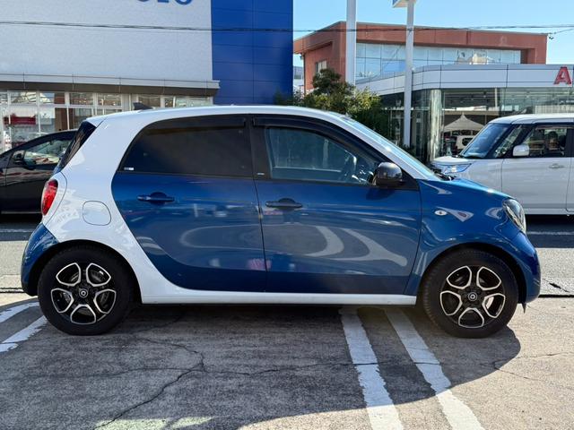 スマートフォーフォー プライム レザーシート シートヒーター Bluetooth LEDヘッドライト クルーズコントロール バックカメラ サンルーフ(7枚目)