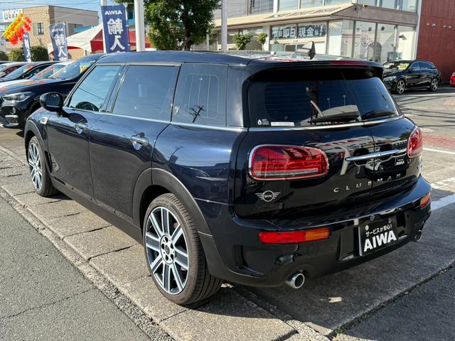 ＭＩＮＩ クーパーＳＤ　クラブマン　ユアーズパッケージ　純正ナビ　バックカメラ　本革シート　シートヒーター　ポップアップディスプレイ　ＥＴＣ　ＡＣＣ（4枚目）