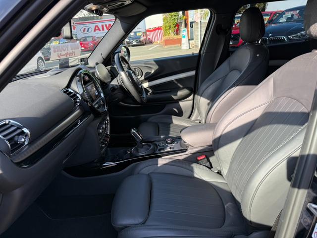 ＭＩＮＩ クーパーＳＤ　クラブマン　ユアーズパッケージ　純正ナビ　バックカメラ　本革シート　シートヒーター　ポップアップディスプレイ　ＥＴＣ　ＡＣＣ（12枚目）