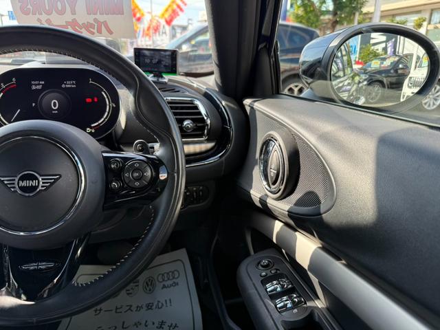 ＭＩＮＩ クーパーＳＤ　クラブマン　ユアーズパッケージ　純正ナビ　バックカメラ　本革シート　シートヒーター　ポップアップディスプレイ　ＥＴＣ　ＡＣＣ（21枚目）