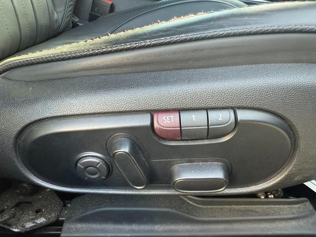 ＭＩＮＩ クーパーＳＤ　クラブマン　ユアーズパッケージ　純正ナビ　バックカメラ　本革シート　シートヒーター　ポップアップディスプレイ　ＥＴＣ　ＡＣＣ（25枚目）