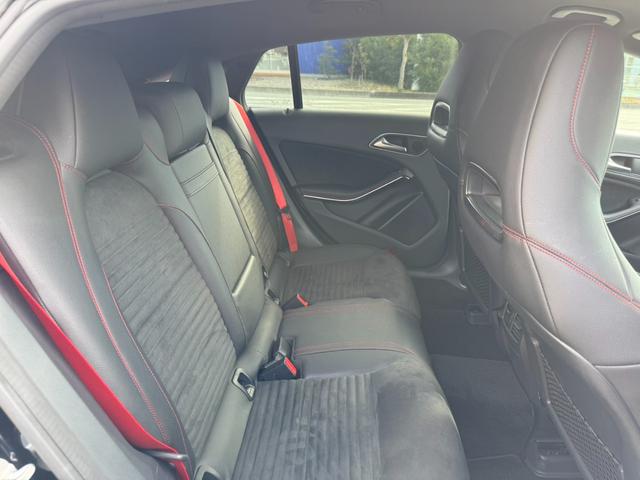 ＣＬＡクラス シューティングブレーク ＣＬＡ２５０シュポルト４マチック　シューティングブレーク　純正ナビ・ＴＶ　バックカメラ　Ｂｌｕｅｔｏｏｔｈ　シートヒーター　パワーバックドア　パワーシート　ハーフレザーシート　ＥＴＣ　左右独立エアコン（11枚目）