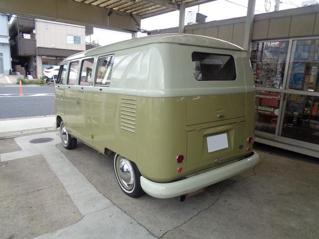 タイプII 11W スタンダードマイクロバス ベンチシート 左側サイドカーゴドア 純正ホイール 左ハンドル 1300cc 12V(3枚目)