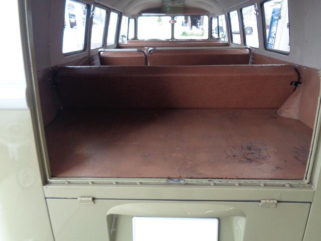タイプII 11W スタンダードマイクロバス ベンチシート 左側サイドカーゴドア 純正ホイール 左ハンドル 1300cc 12V(12枚目)