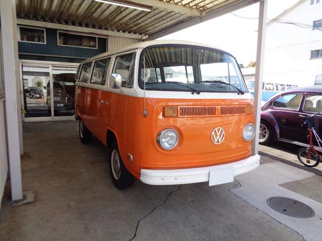 タイプII レイトバス ウォークスルーシート べバストヒーター VW純正ホイール Fディスクブレーキ 左ハンドル 1600cc 12V(2枚目)