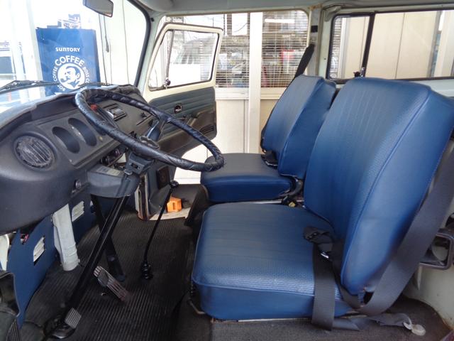 タイプII レイトバス ウォークスルーシート べバストヒーター VW純正ホイール Fディスクブレーキ 左ハンドル 1600cc 12V(13枚目)