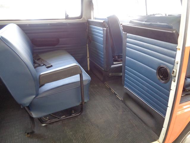 タイプII レイトバス ウォークスルーシート べバストヒーター VW純正ホイール Fディスクブレーキ 左ハンドル 1600cc 12V(17枚目)