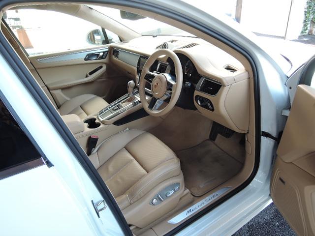 マカン ターボ 3.6 PDK ディーラー車(13枚目)
