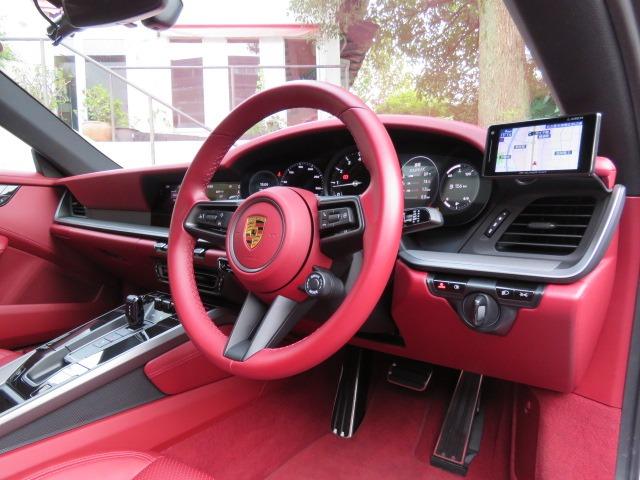 911 911カレラ ディーラー車 右ハンドル レザーシート レザーインテリア シートヒーター スポーツクロノ エントリードライブ パワーステアリングプラス LEDヘッドライト 純正フロント19リヤ20インチAW(21枚目)