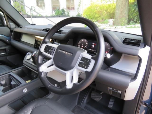 ディフェンダー 　カウンティエクステリアパックキュレーテッドフォージャパン　日本限定３００台　レザーシート　シートヒーター　純正２０インチＡＷ　エアサスペンション　ＬＥＤヘッドライト（31枚目）