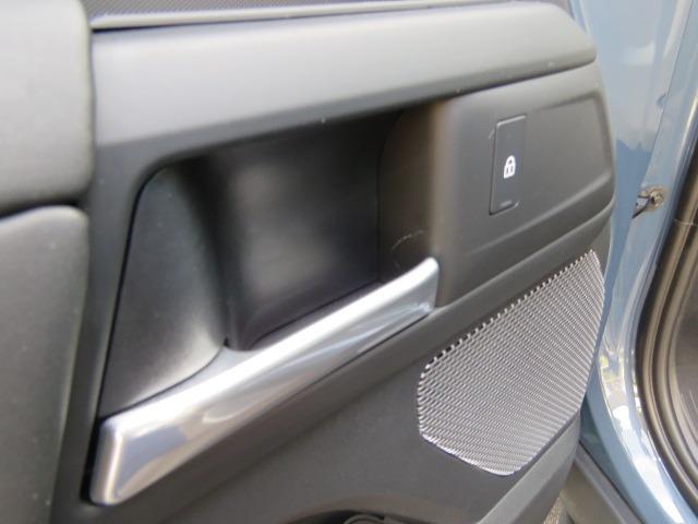 ディフェンダー 　カウンティエクステリアパックキュレーテッドフォージャパン　日本限定３００台　レザーシート　シートヒーター　純正２０インチＡＷ　エアサスペンション　ＬＥＤヘッドライト（47枚目）
