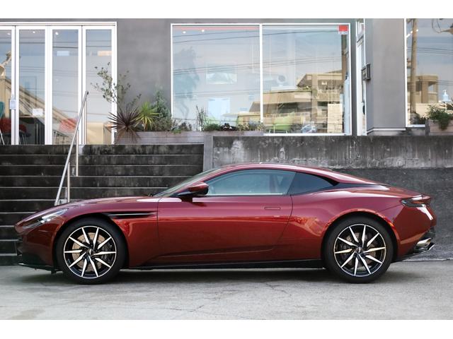 ＤＢ１１ 　Ｖ８　ベースモデル（3枚目）