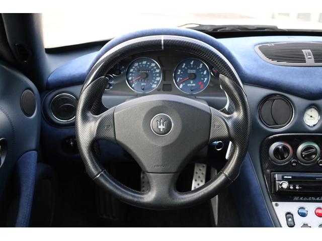 グランスポーツ ＭＣビクトリー　自社新車並行輸入　世界限定１８０台　ファクトリーオーダー　フェンダーバッジ　ビアンコフジ（9枚目）