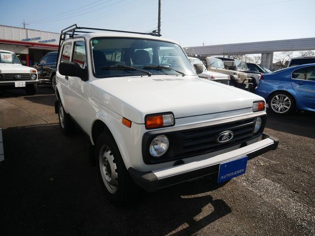 ニーバ 　４ｘ４（9枚目）