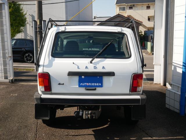 ニーバ 　４ｘ４（12枚目）