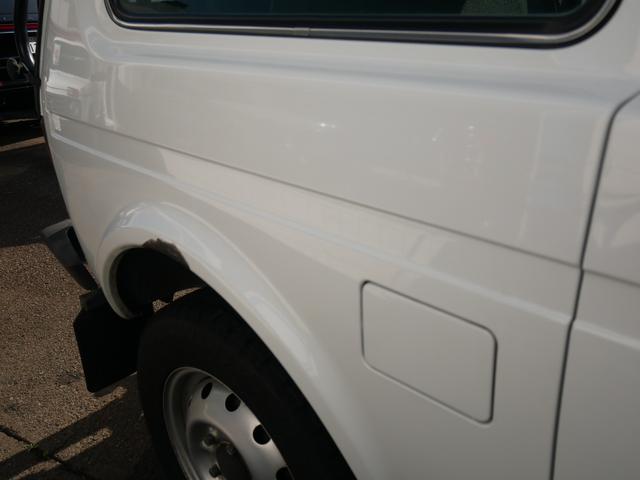 ニーバ 　４ｘ４（50枚目）